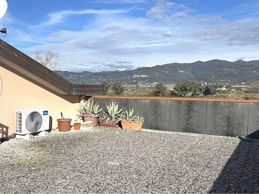 Immagine 20 di Appartamento in vendita  a Ortonovo