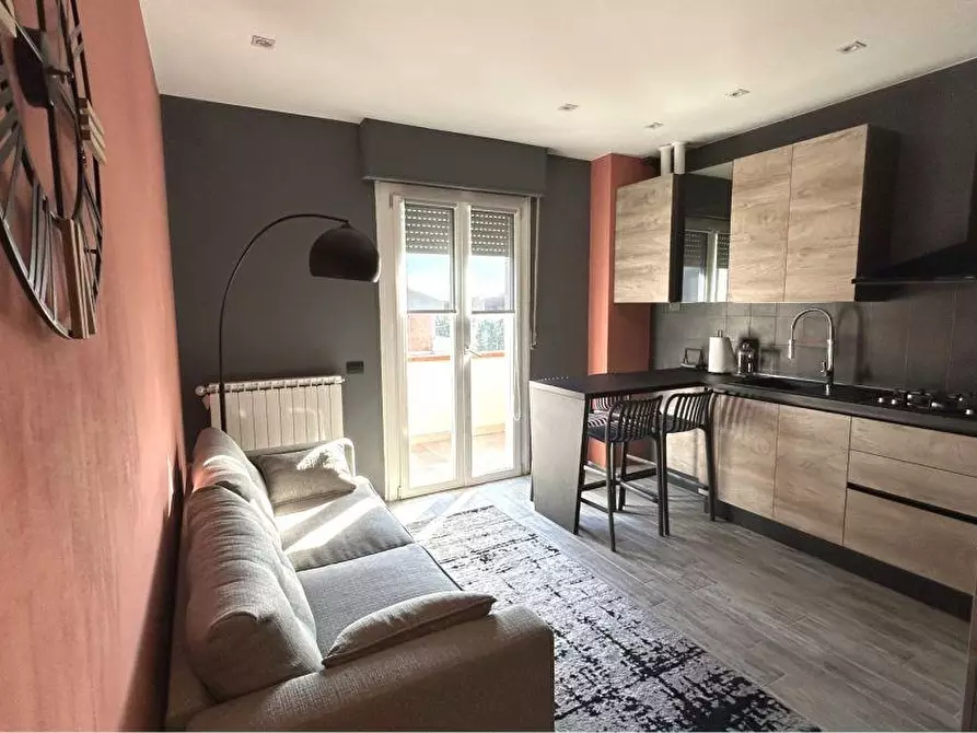 Immagine 1 di Appartamento in vendita  a Ortonovo