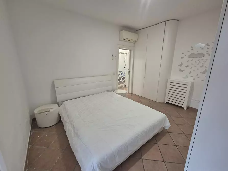 Immagine 16 di Appartamento in vendita  a Siena