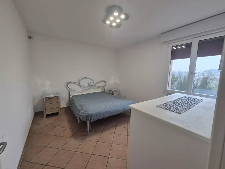 Immagine 19 di Appartamento in vendita  a Siena