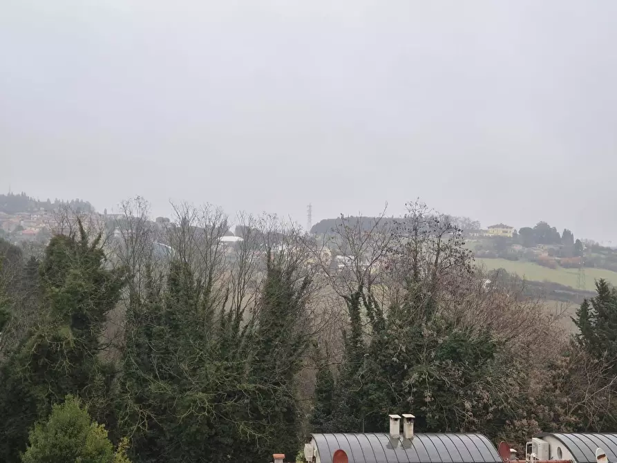 Immagine 24 di Appartamento in vendita  a Siena