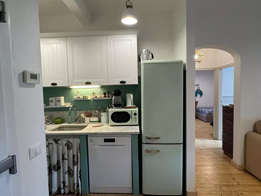 Immagine 13 di Appartamento in vendita  a Montignoso