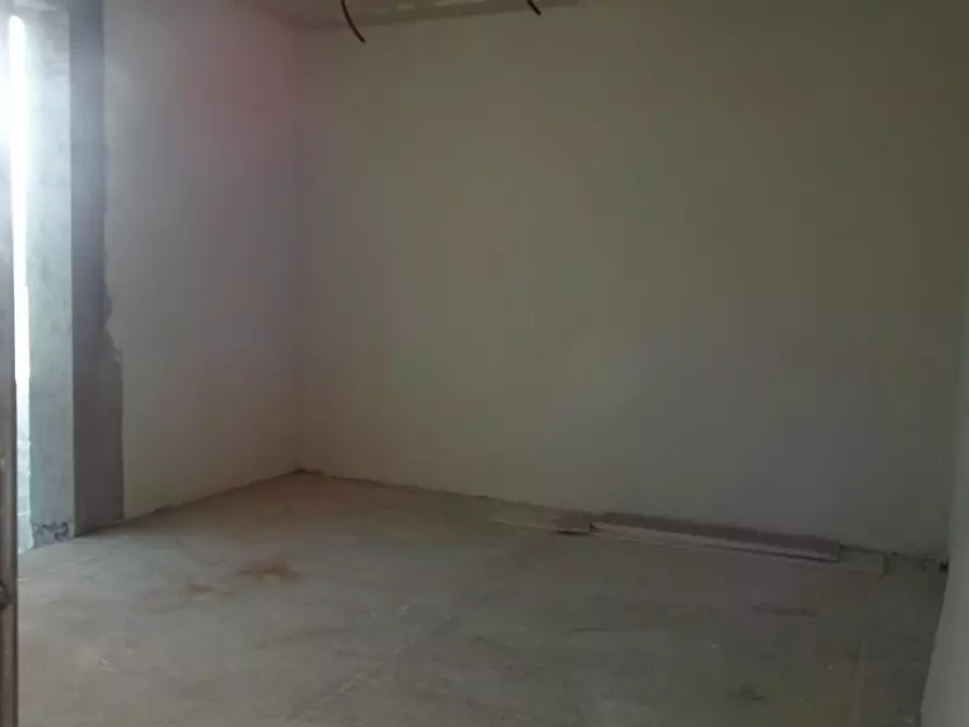 Immagine 2 di Terratetto in vendita  a Cascina