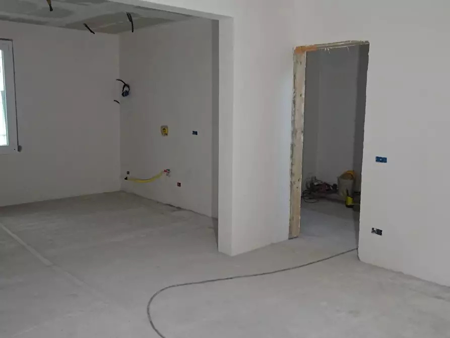 Immagine 14 di Terratetto in vendita  a Cascina