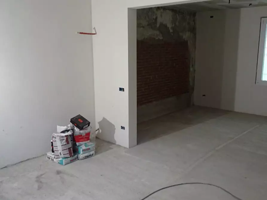 Immagine 17 di Terratetto in vendita  a Cascina