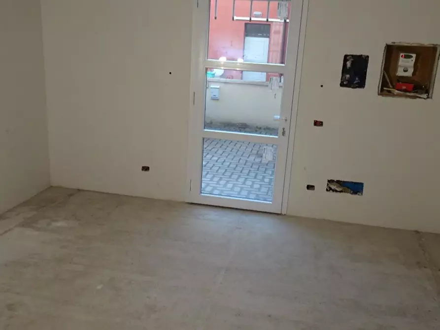 Immagine 23 di Terratetto in vendita  a Cascina