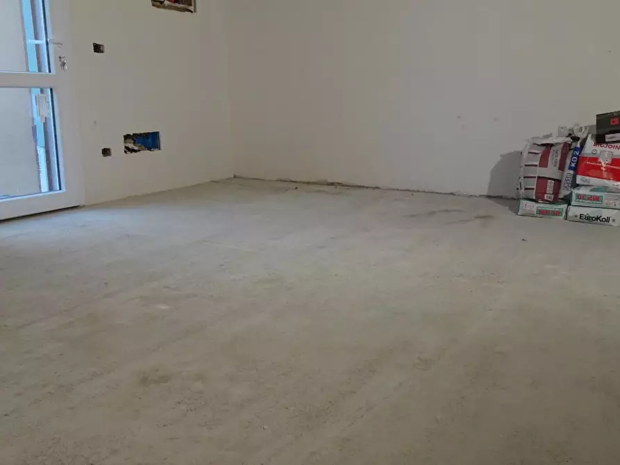 Immagine 21 di Terratetto in vendita  a Cascina