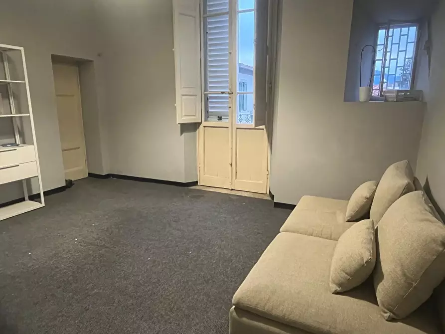 Immagine 5 di Ufficio in affitto  a Lucca