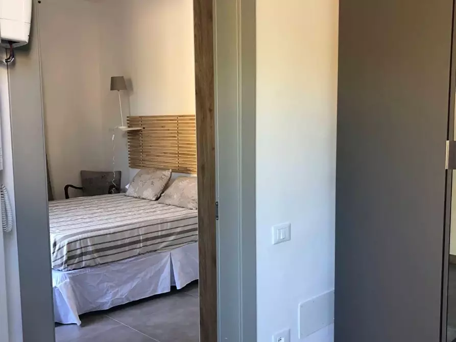 Immagine 8 di Appartamento in affitto  a Carrara