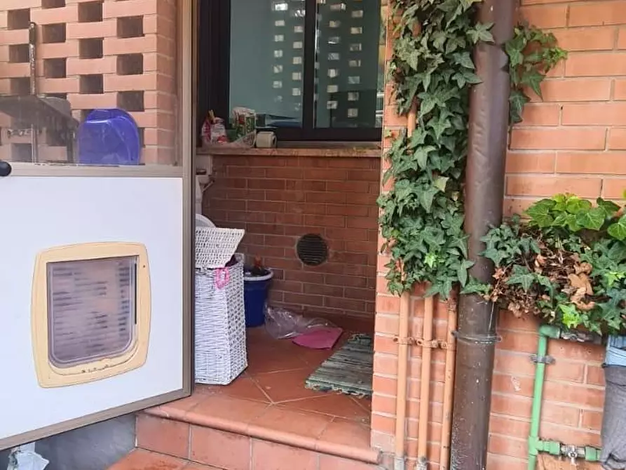 Immagine 21 di Appartamento in vendita  a Livorno