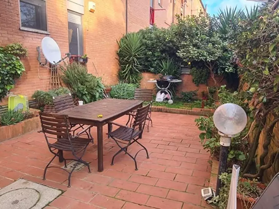 Immagine 19 di Appartamento in vendita  a Livorno