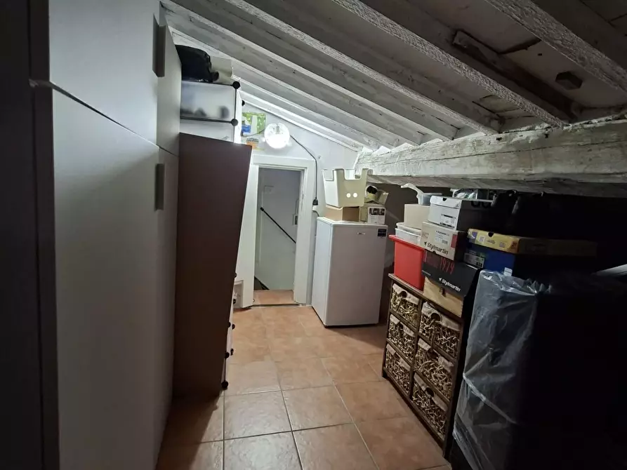 Immagine 29 di Appartamento in vendita  a Collesalvetti