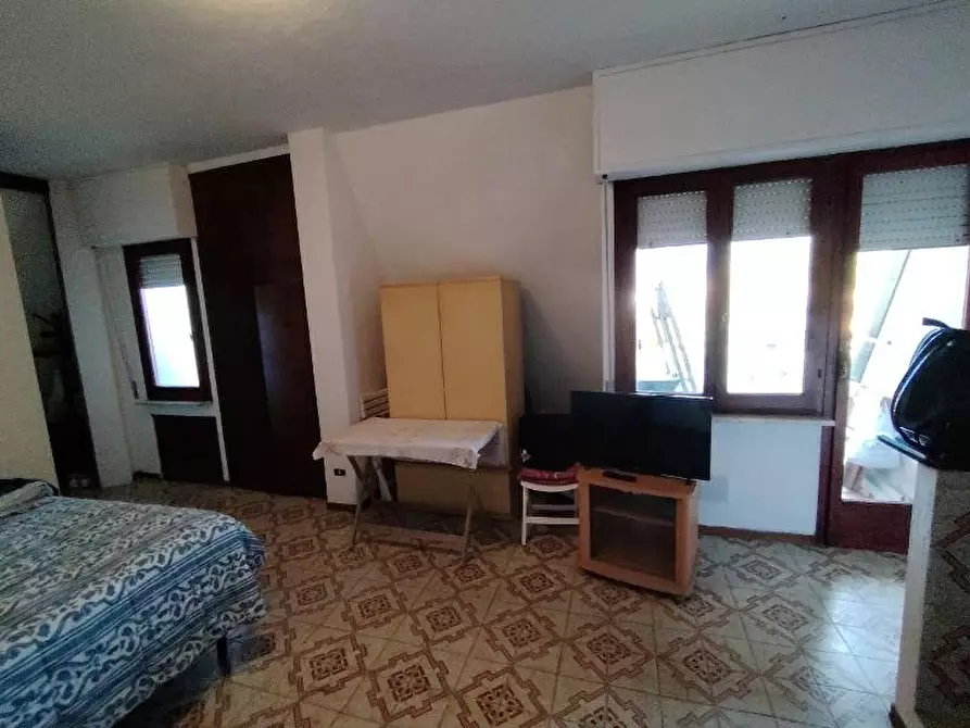 Immagine 5 di Mansarda in vendita  a Massa