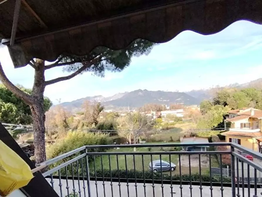 Immagine 12 di Mansarda in vendita  a Massa