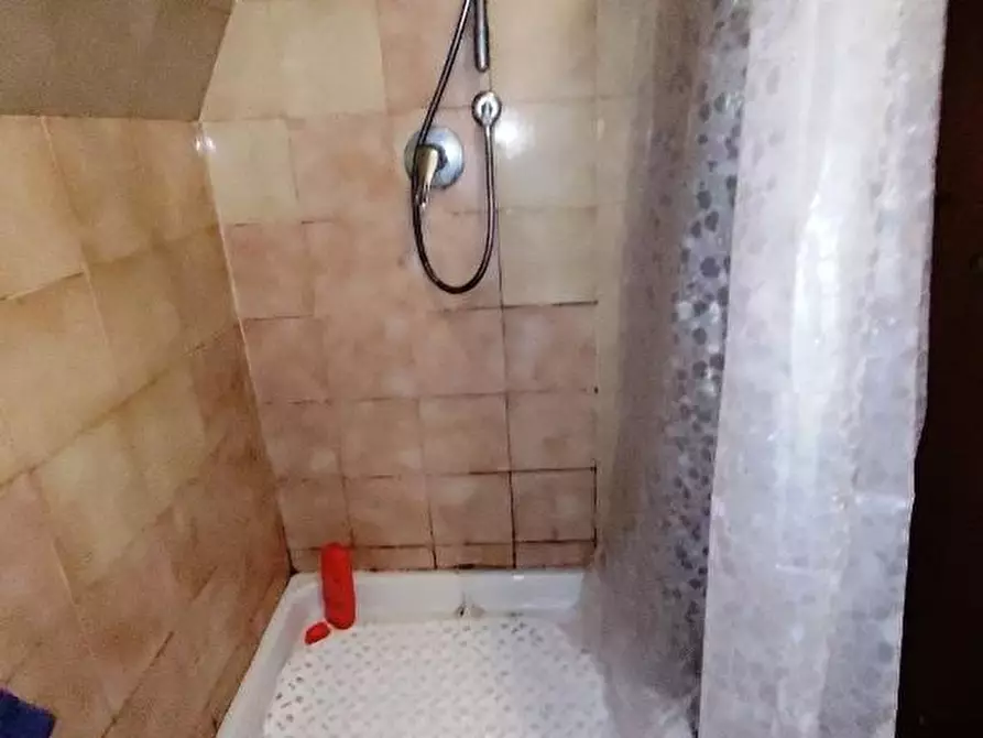 Immagine 11 di Mansarda in vendita  a Massa