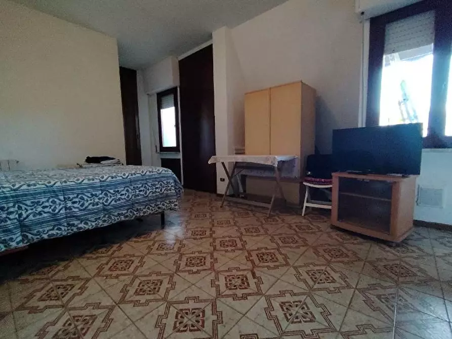 Immagine 4 di Mansarda in vendita  a Massa