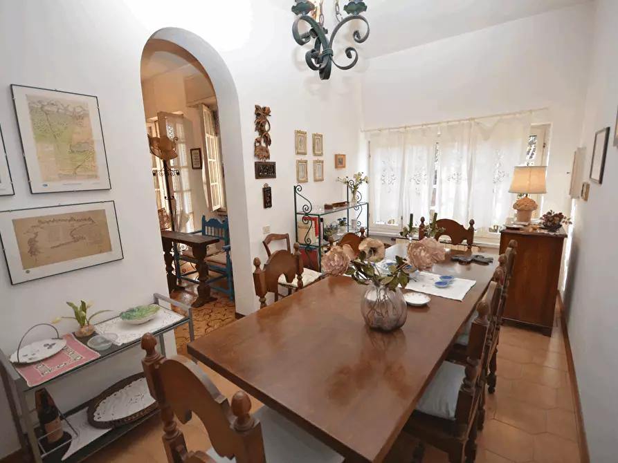 Immagine 11 di Casa bifamiliare in vendita  a Montignoso