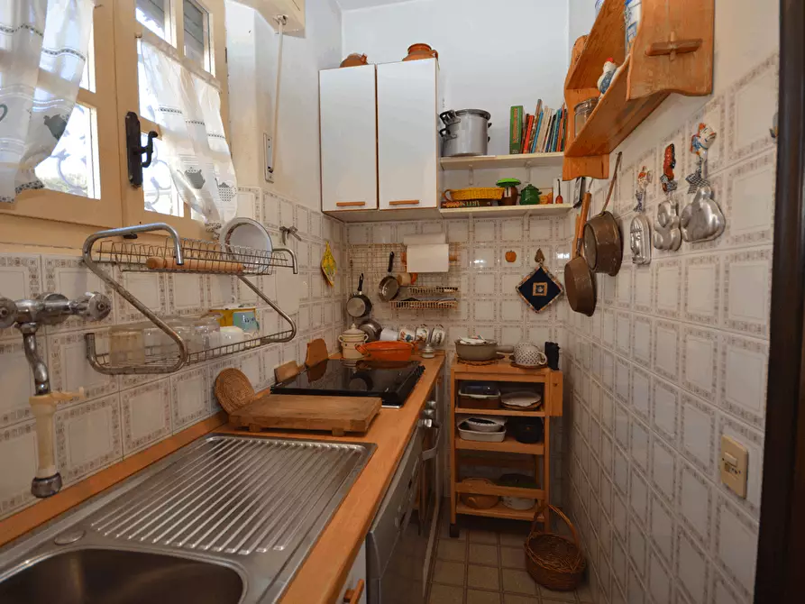 Immagine 16 di Casa bifamiliare in vendita  a Montignoso