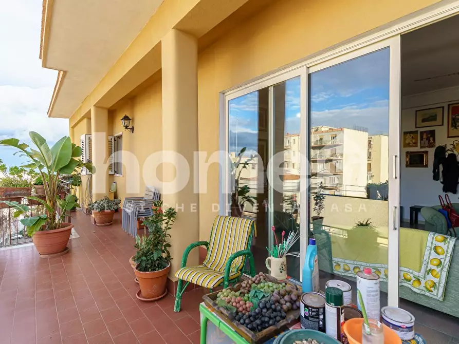 Immagine 1 di Appartamento in vendita  a Catania