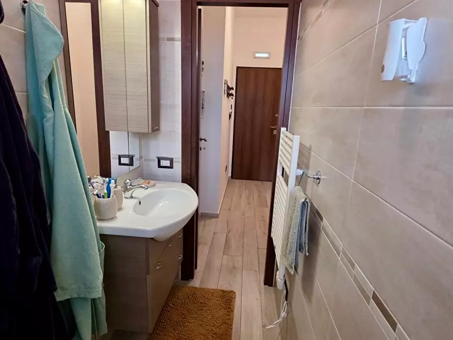 Immagine 13 di Appartamento in vendita  a Camaiore