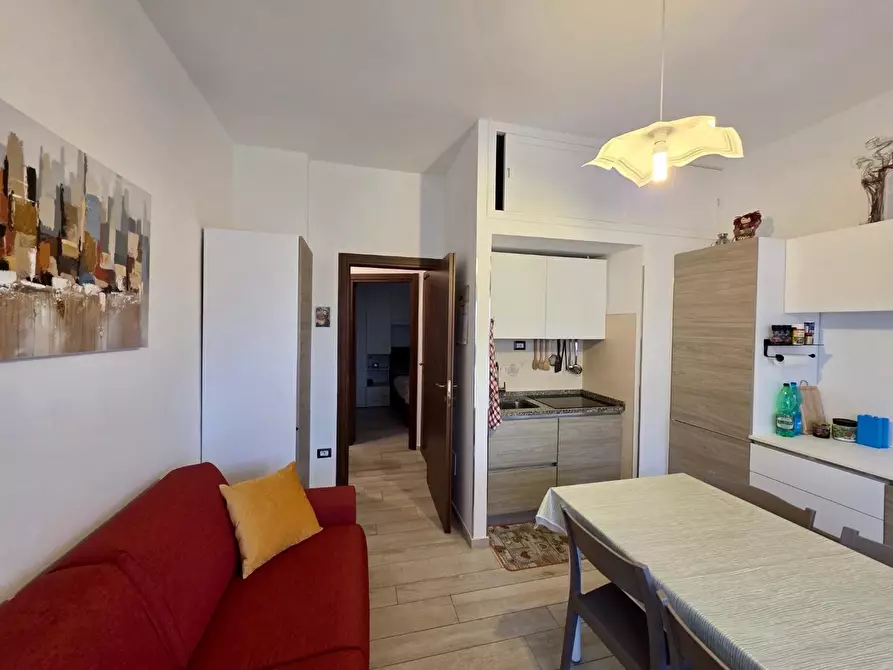 Immagine 8 di Appartamento in vendita  a Camaiore