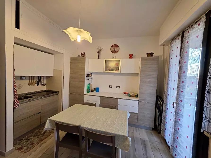 Immagine 6 di Appartamento in vendita  a Camaiore