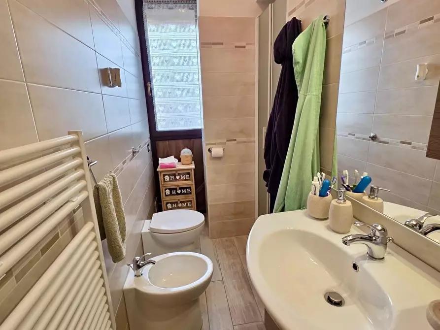 Immagine 11 di Appartamento in vendita  a Camaiore