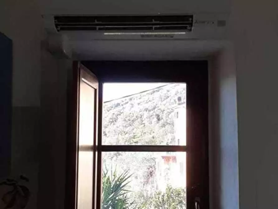 Immagine 7 di Casa semindipendente in vendita  a Ortonovo