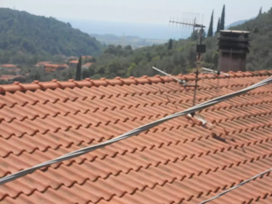 Immagine 29 di Casa semindipendente in vendita  a Ortonovo