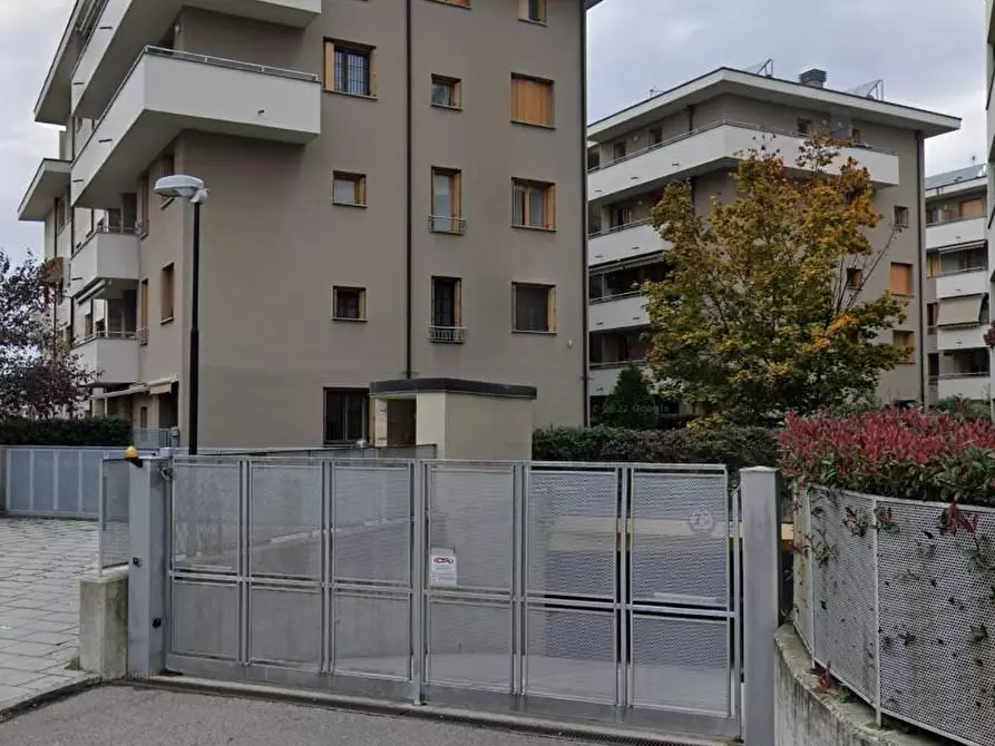 Immagine 1 di Garage in vendita  a Brugherio