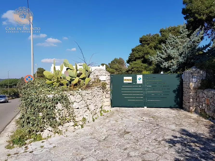 Immagine 35 di Villa in vendita  a Castrignano Del Capo
