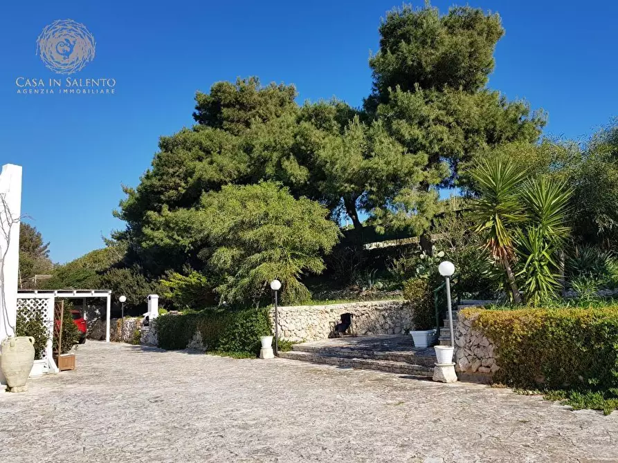 Immagine 31 di Villa in vendita  a Castrignano Del Capo