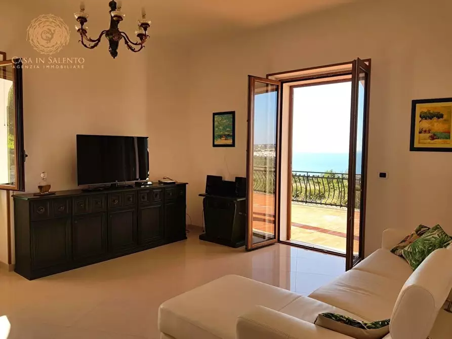 Immagine 13 di Villa in vendita  a Castrignano Del Capo