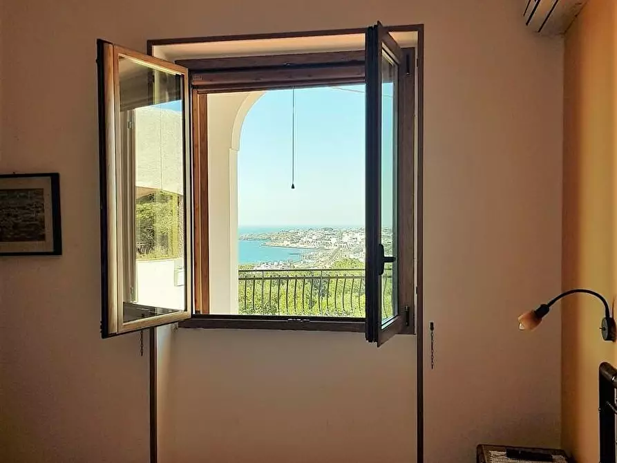 Immagine 21 di Villa in vendita  a Castrignano Del Capo