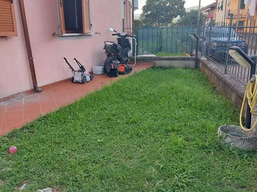 Immagine 2 di Appartamento in vendita  a Castelnuovo Magra