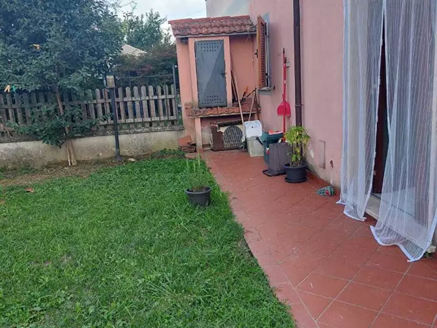 Immagine 1 di Appartamento in vendita  a Castelnuovo Magra