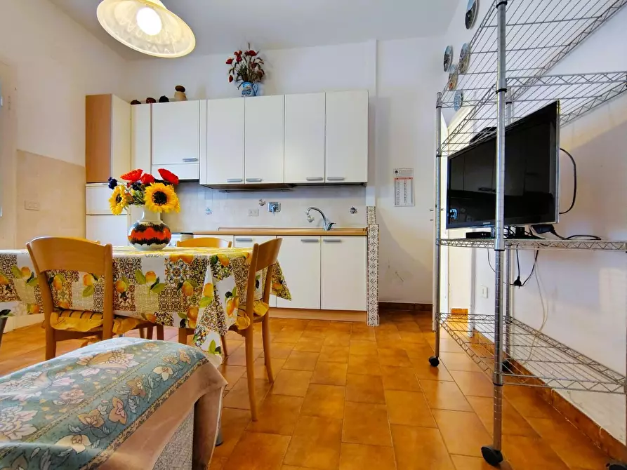 Immagine 4 di Appartamento in vendita  a Rosignano Marittimo