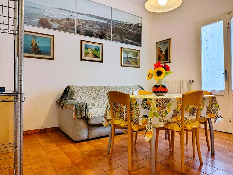 Immagine 2 di Appartamento in vendita  a Rosignano Marittimo