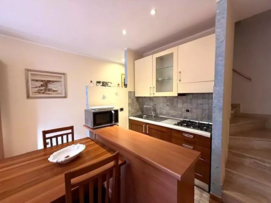 Immagine 7 di Appartamento in vendita  a Siena