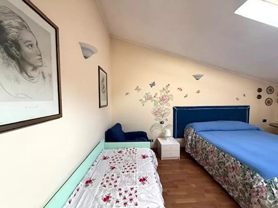 Immagine 12 di Appartamento in vendita  a Siena