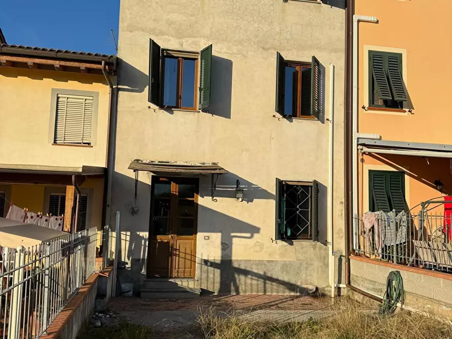 Immagine 43 di Terratetto in vendita  a Capannori
