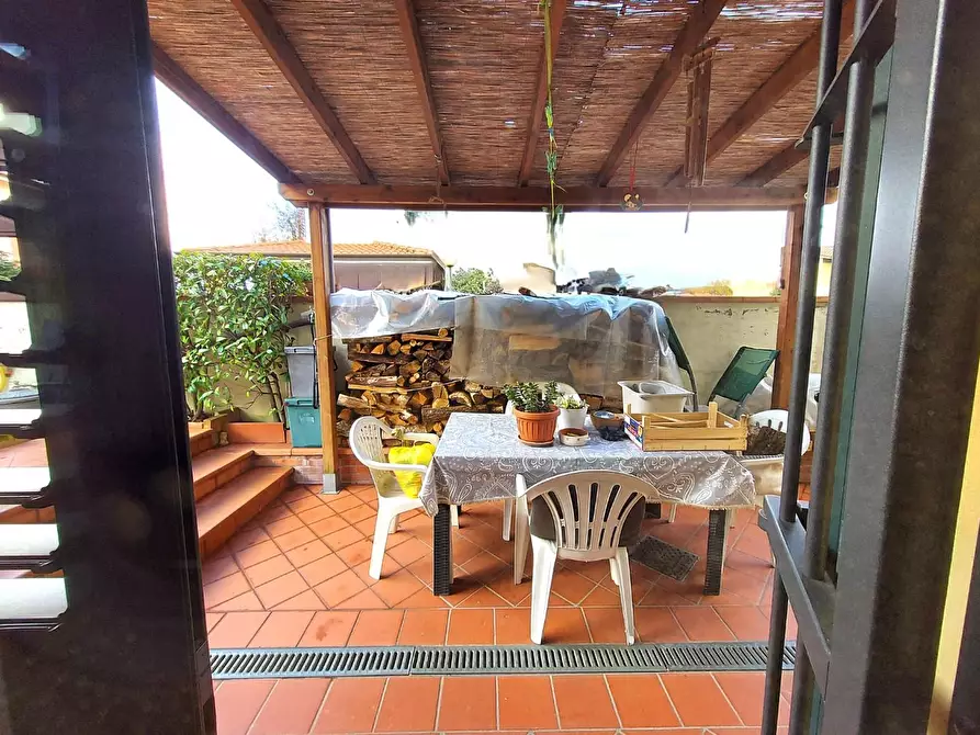 Immagine 20 di Villa in vendita  a Lucca