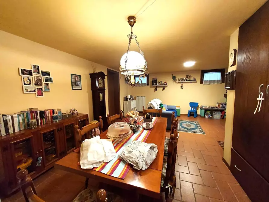 Immagine 25 di Villa in vendita  a Lucca