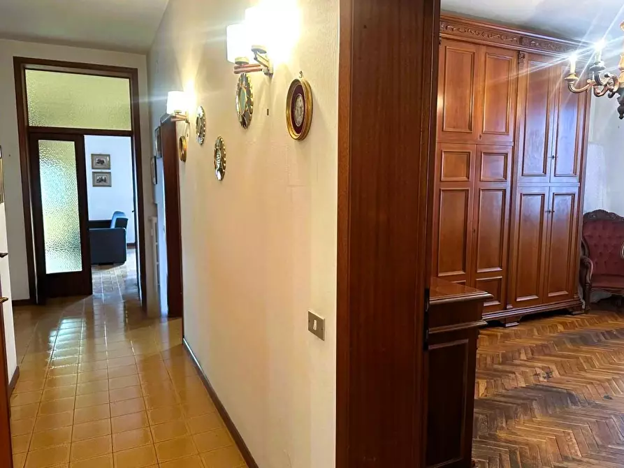 Immagine 21 di Appartamento in vendita  a Empoli