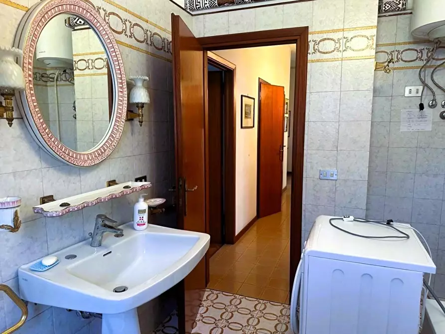 Immagine 9 di Appartamento in vendita  a Empoli