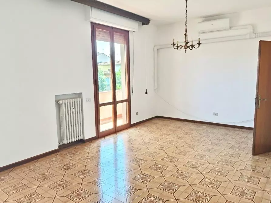 Immagine 40 di Appartamento in vendita  a Empoli