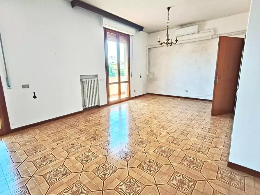 Immagine 2 di Appartamento in vendita  a Empoli