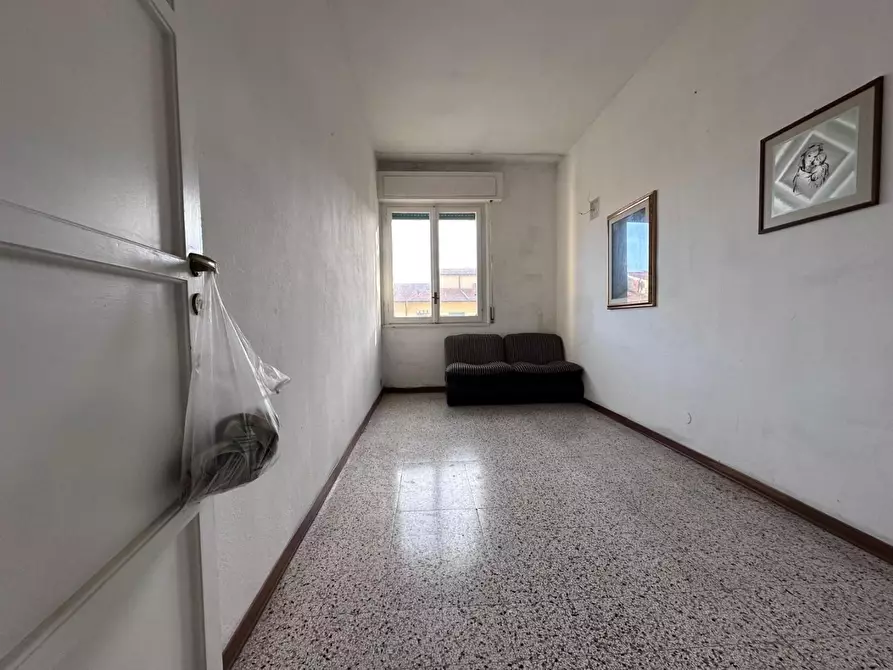 Immagine 9 di Appartamento in vendita  a Pisa