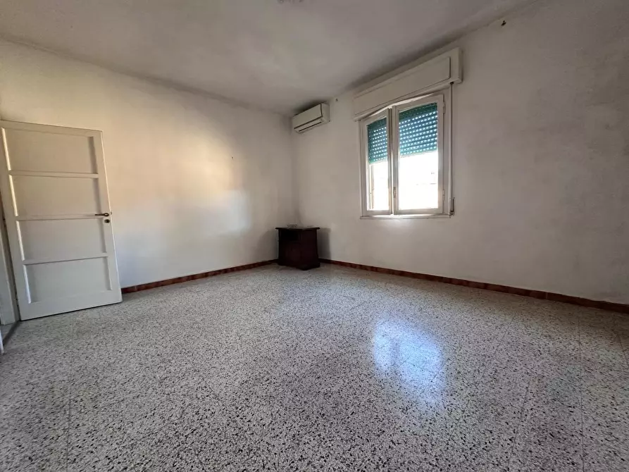 Immagine 12 di Appartamento in vendita  a Pisa