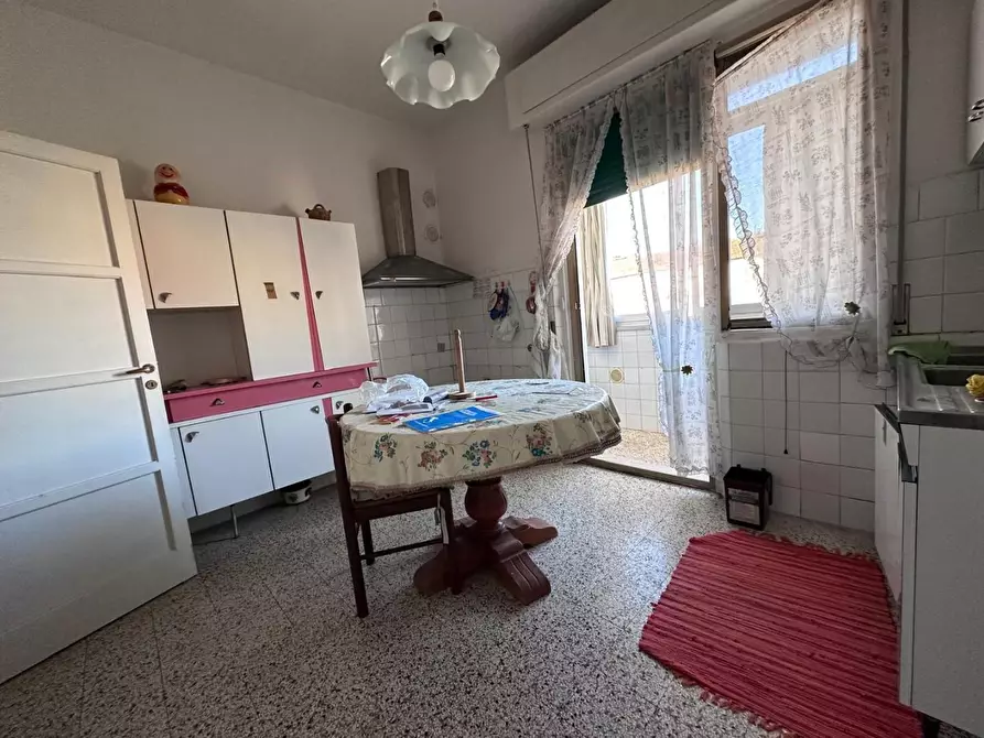 Immagine 4 di Appartamento in vendita  a Pisa